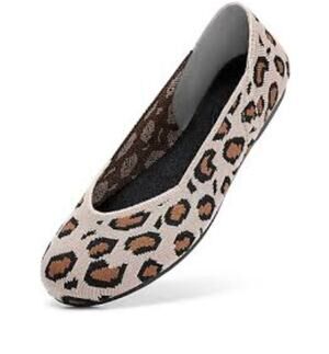 1913 NIB Bacia Flats Round Toe Fashion Ballet Comfort Knit Leopard 2 Pair $25